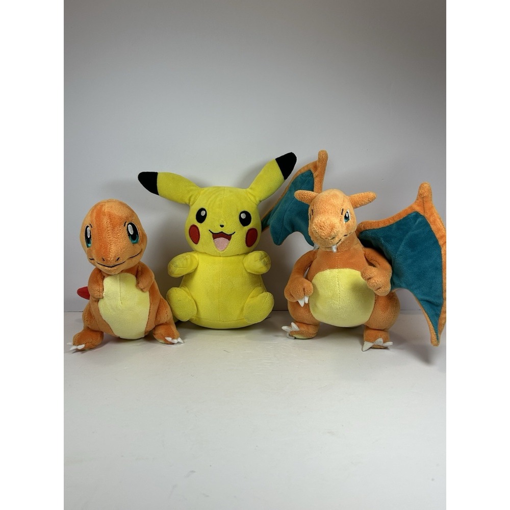 WCT Pokémon Pikachu Charmander Charizard Plush Lot Multicolor 2001 SX899-024